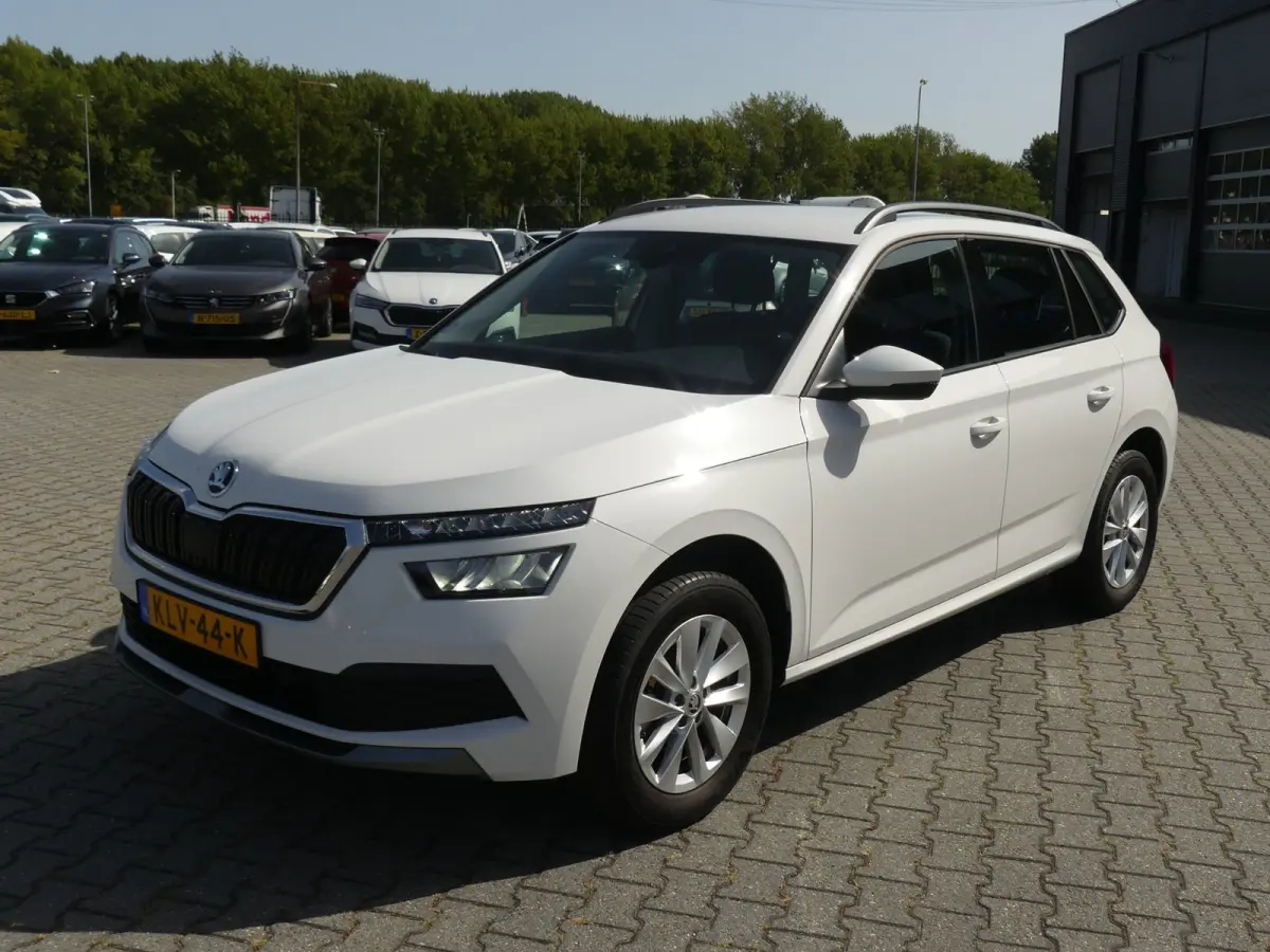 1.0 TSI Ambition | Climate Control | Navigatie + CarPlay | PDC | Virtual Dashboard |
