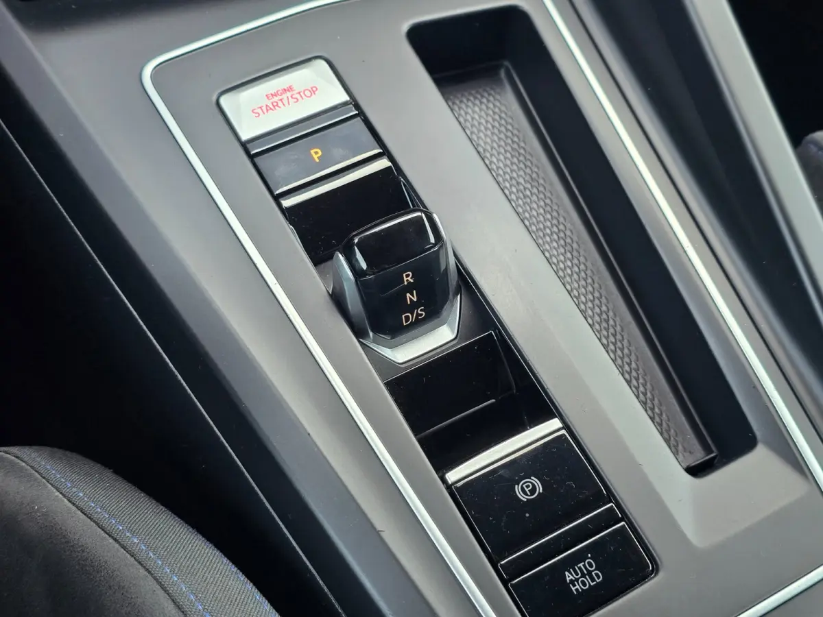 1.4 eHybrid GTE / Aut / Acc / Dode Hoek / Lane Assist / Apple Carplay / Led / Pdc / Allu Velgen