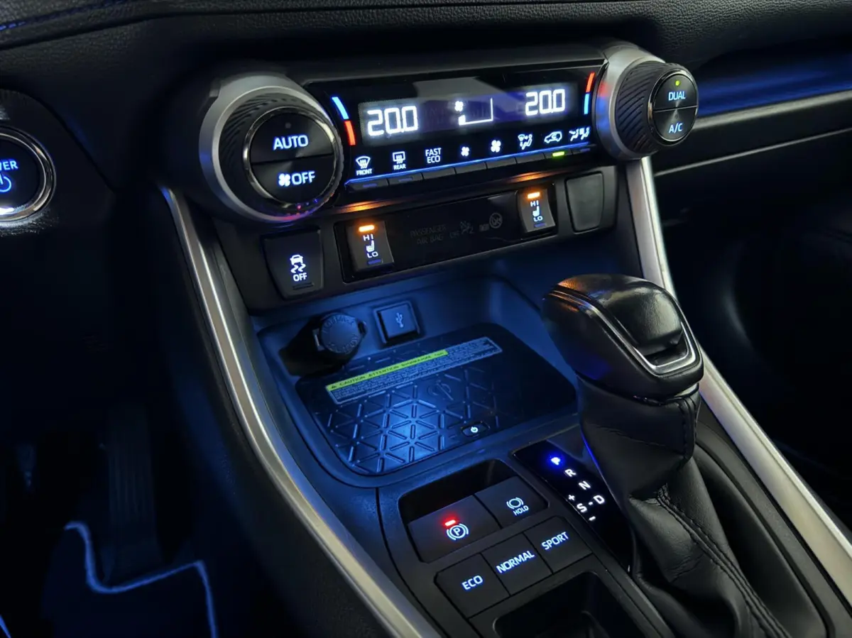 2.5 Hybrid 4x2 Pano 360° CarPlay Trekhaak ACC