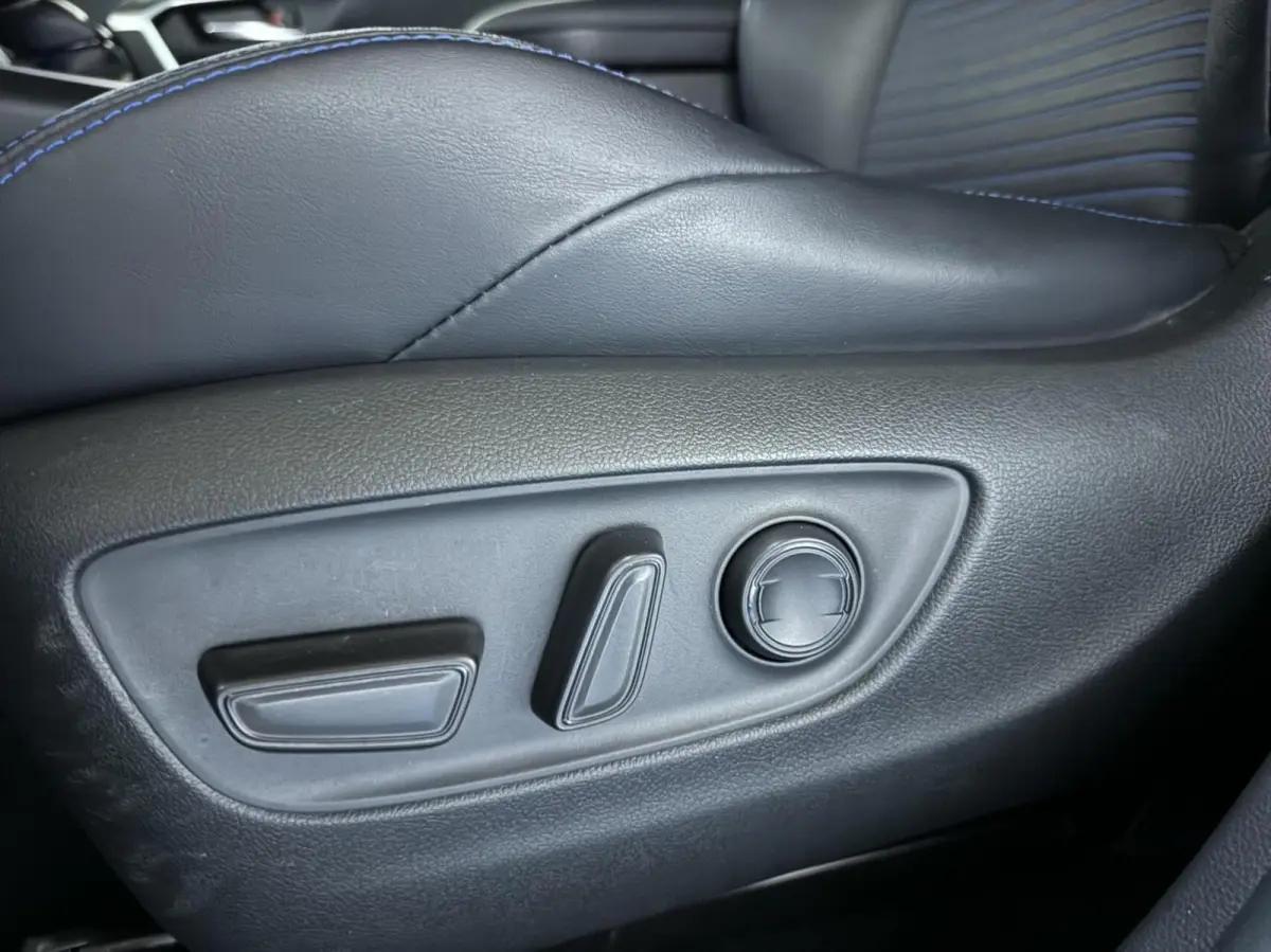 2.5 Hybrid 4x2 Pano 360° CarPlay Trekhaak ACC