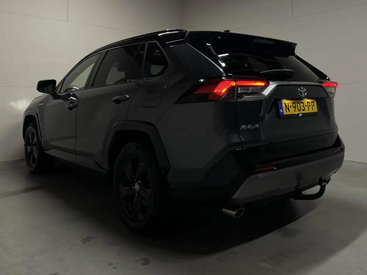 2.5 Hybrid 4x2 Pano 360° CarPlay Trekhaak ACC