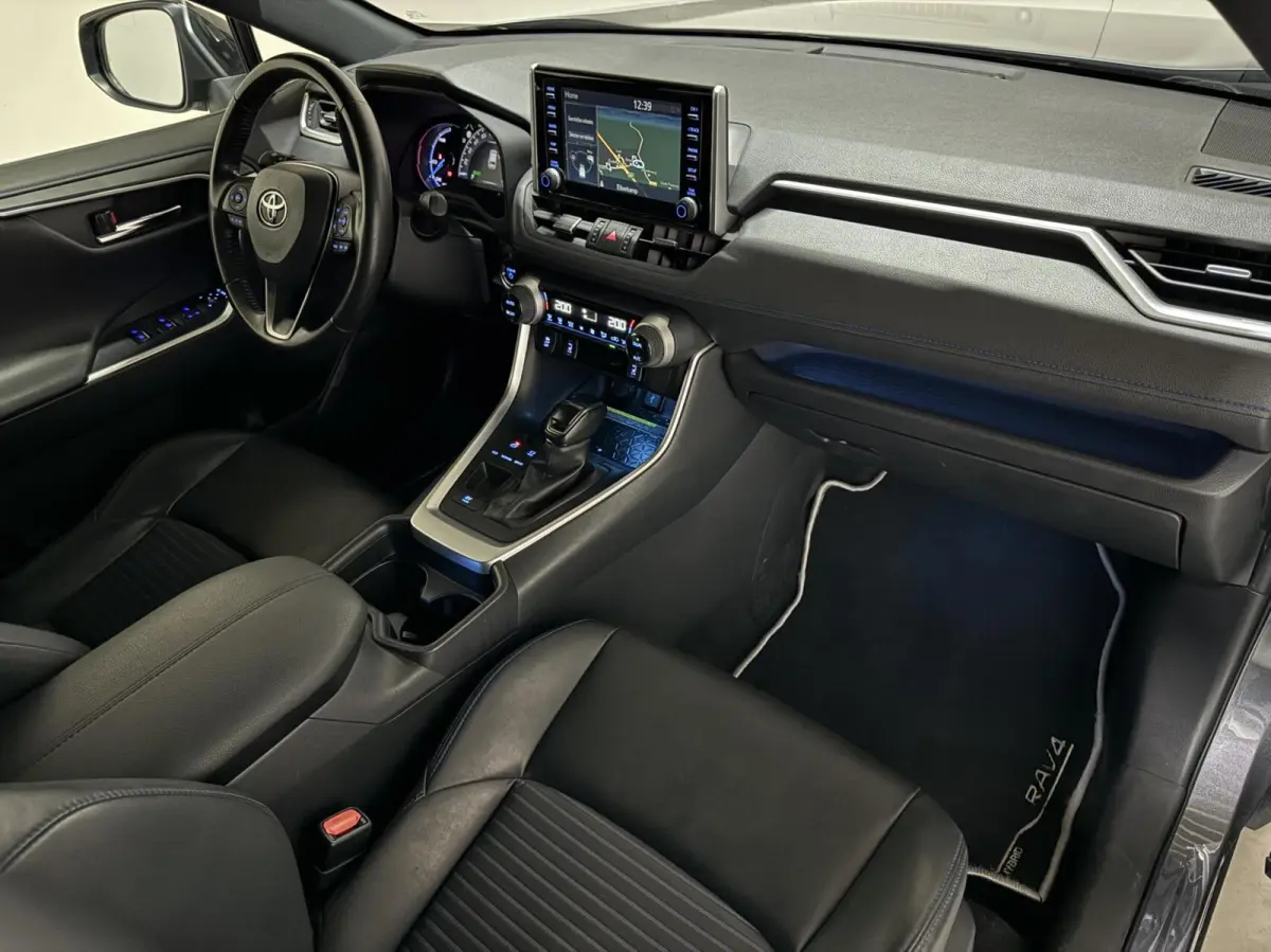 2.5 Hybrid 4x2 Pano 360° CarPlay Trekhaak ACC