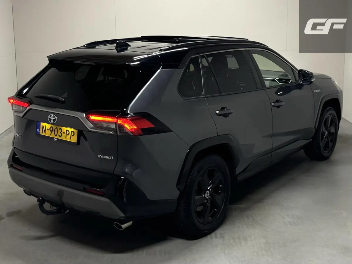 2.5 Hybrid 4x2 Pano 360° CarPlay Trekhaak ACC