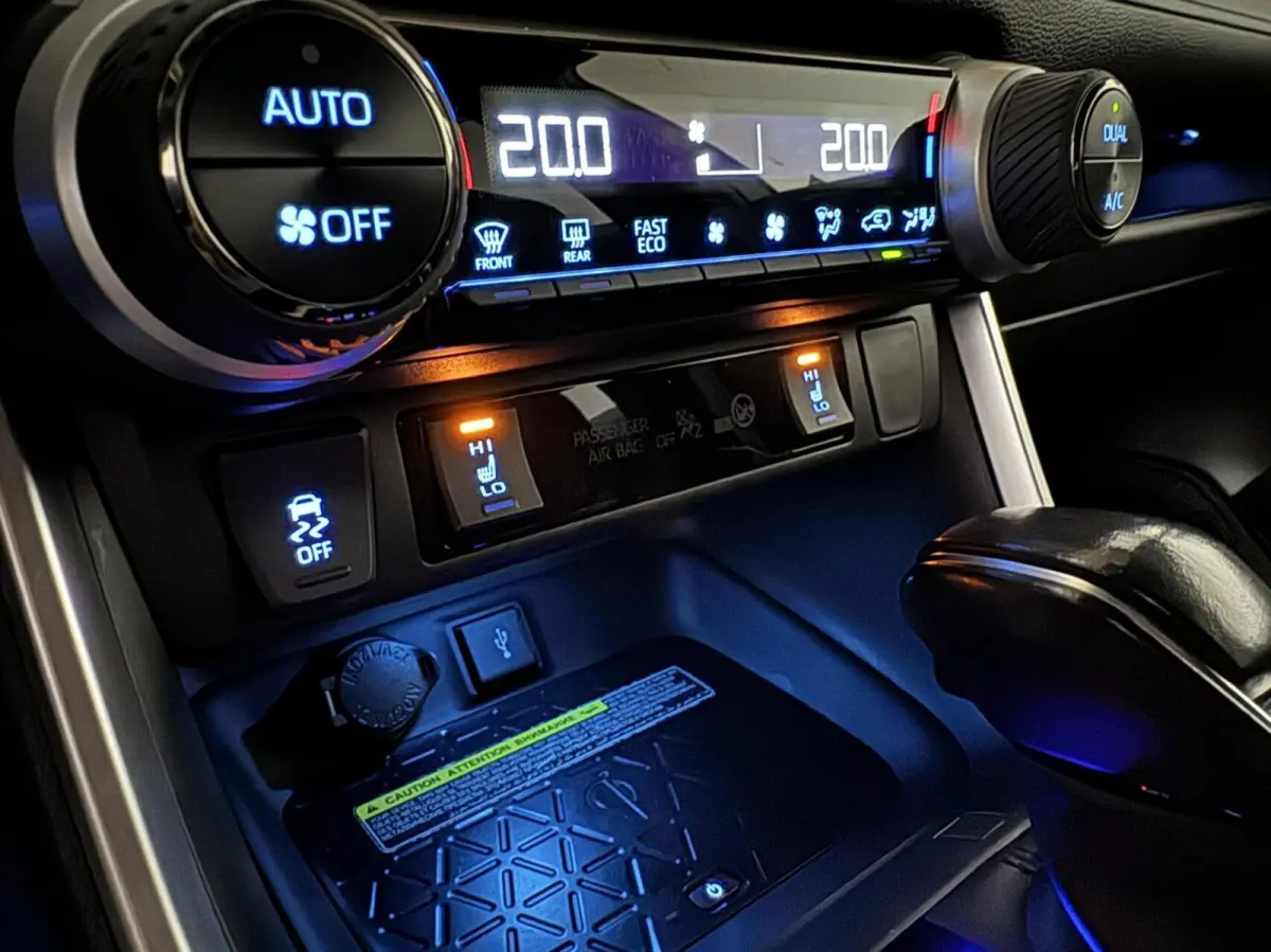 2.5 Hybrid 4x2 Pano 360° CarPlay Trekhaak ACC