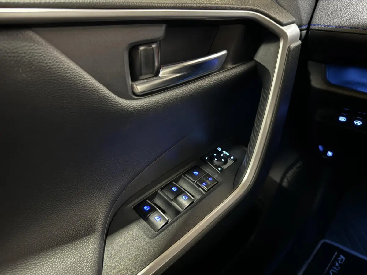 2.5 Hybrid 4x2 Pano 360° CarPlay Trekhaak ACC