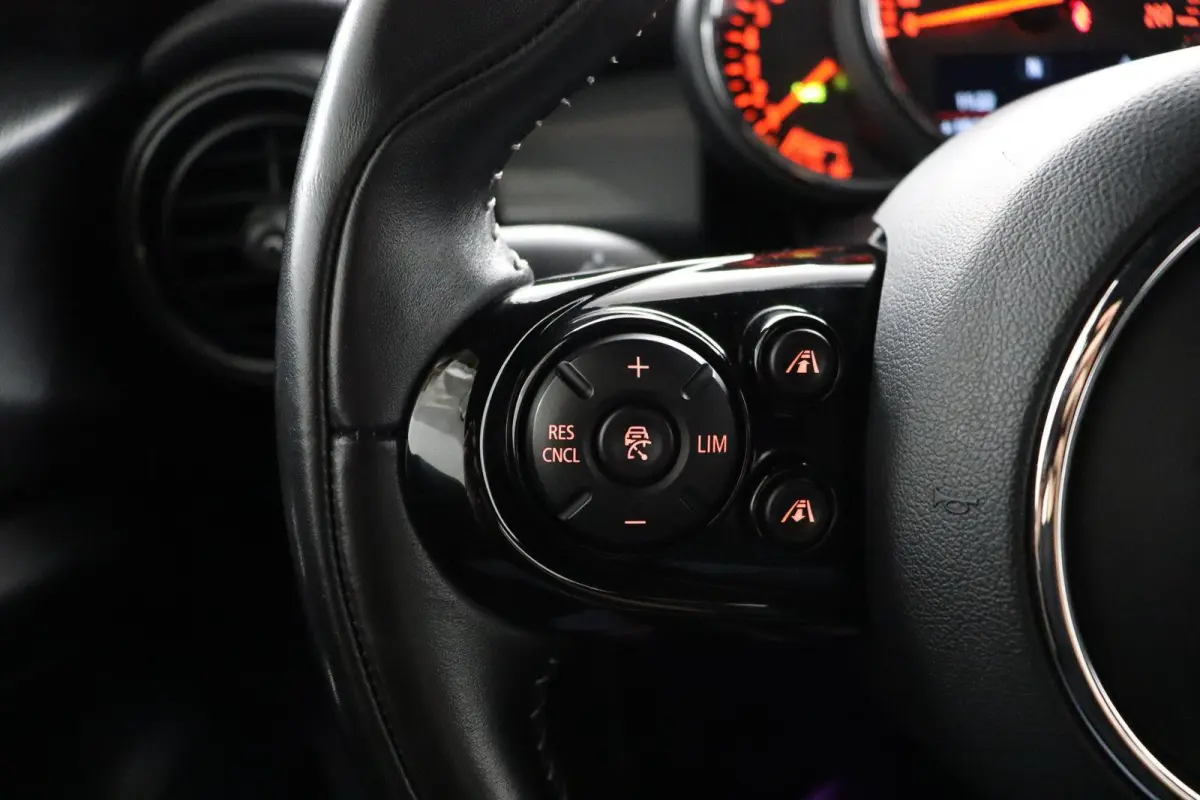 1.5 Cooper Pepper | Harman/Kardon | Head Up | 2-Zone Climatronic