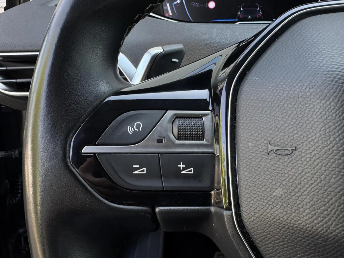 PureTech Allure Avantage|7pers.|Camera|Adaptive cruise|Carplay|Automaat|