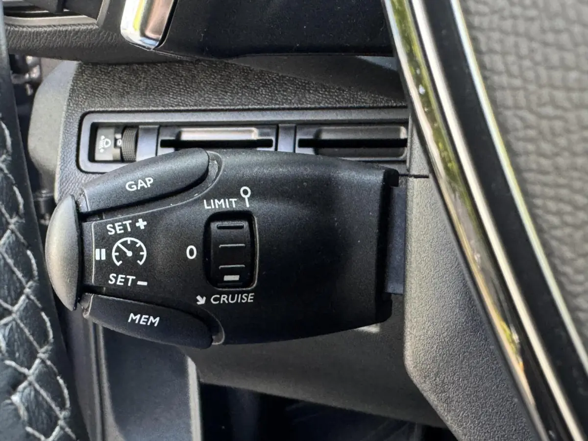 PureTech Allure Avantage|7pers.|Camera|Adaptive cruise|Carplay|Automaat|
