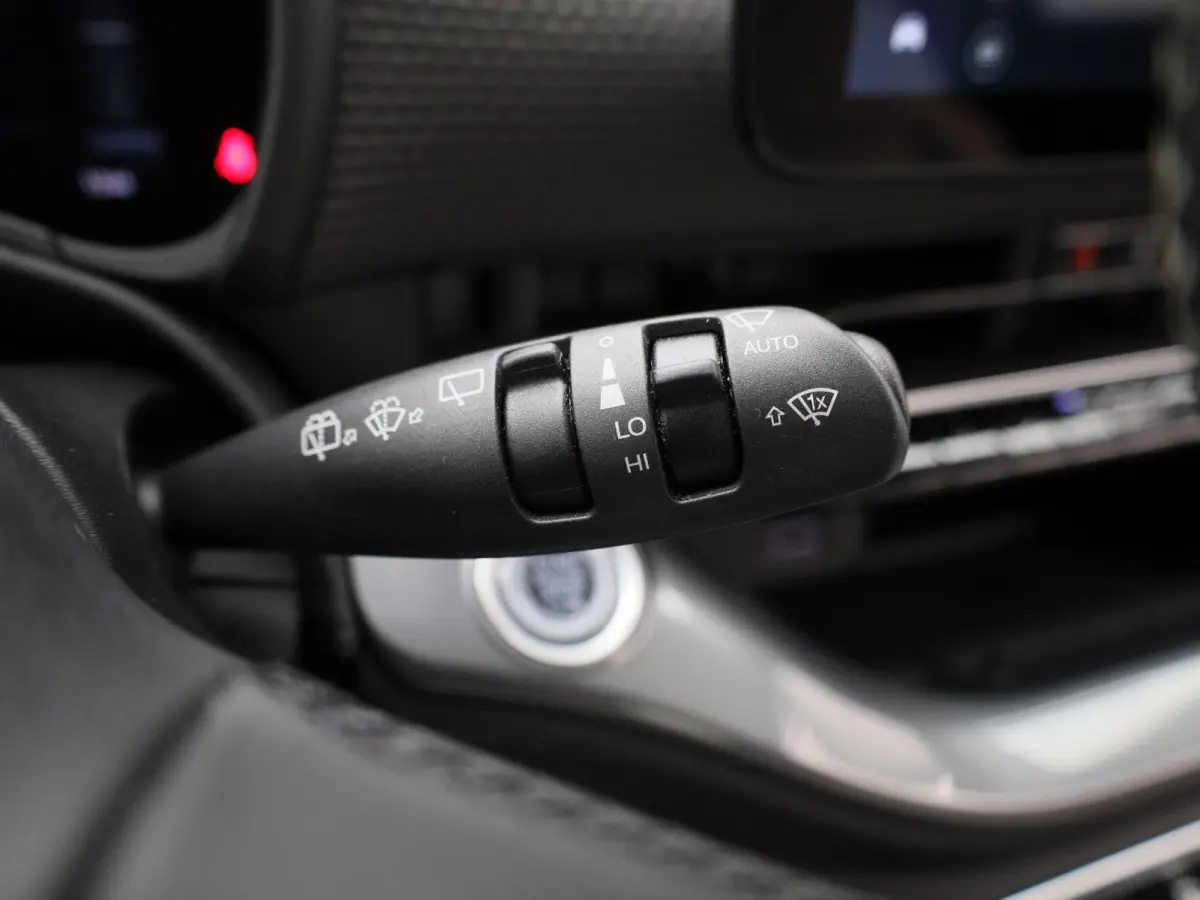 42 kWh La Prima by Bocelli | LEDER | NAVIGATIE | CAMERA | ADAPTIEF CRUISECONTROL | KEYLESS | LMV | DIGITAAL DASHBOARD |