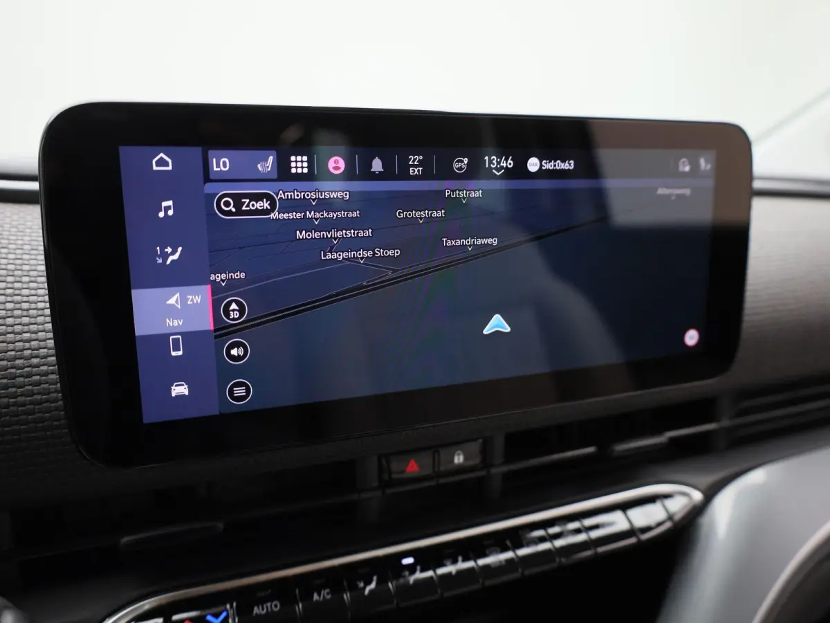42 kWh La Prima by Bocelli | LEDER | NAVIGATIE | CAMERA | ADAPTIEF CRUISECONTROL | KEYLESS | LMV | DIGITAAL DASHBOARD |