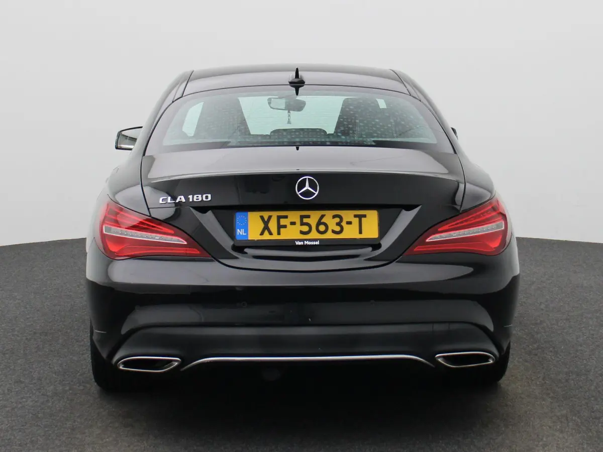 180 Business Solution Plus Upgrade Edition | TREKHAAK | CAMERA | NAVIGATIE | CRUISE CONTROL | STOELVERWARMING | LED | LMV |