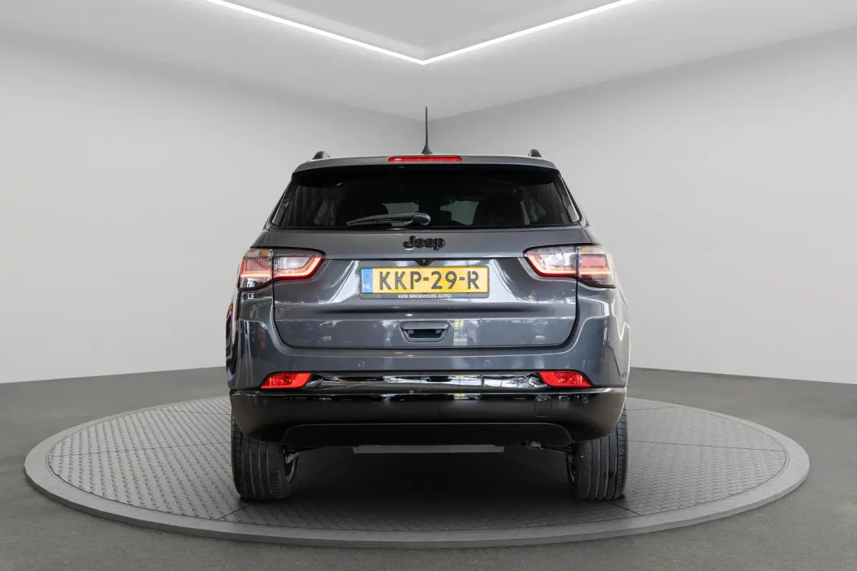 1.5T e-Hybrid S | Lederen bekleding | Camera | Apple Carplay & Android Auto | Climate Controle | Elektrisch verstelbare bestuurderstoel | Stoelverwarming |