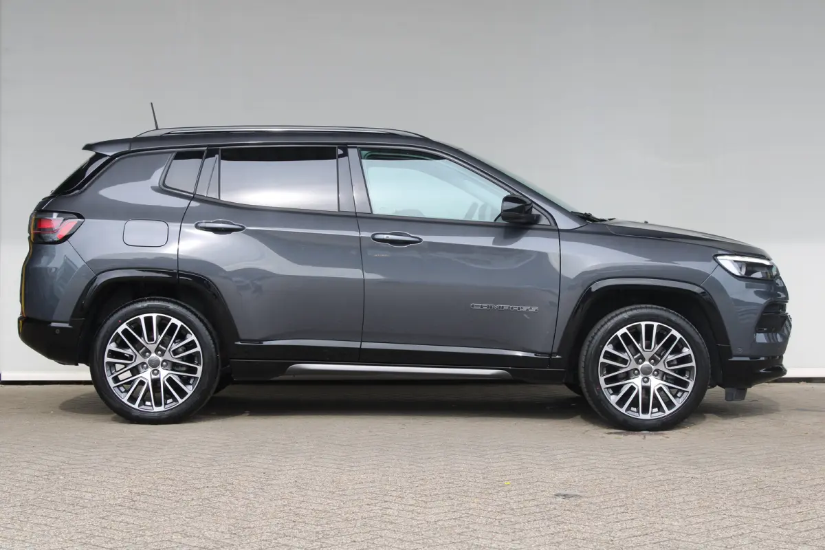 1.5T e-Hybrid S | Lederen bekleding | Camera | Apple Carplay & Android Auto | Climate Controle | Elektrisch verstelbare bestuurderstoel | Stoelverwarming |
