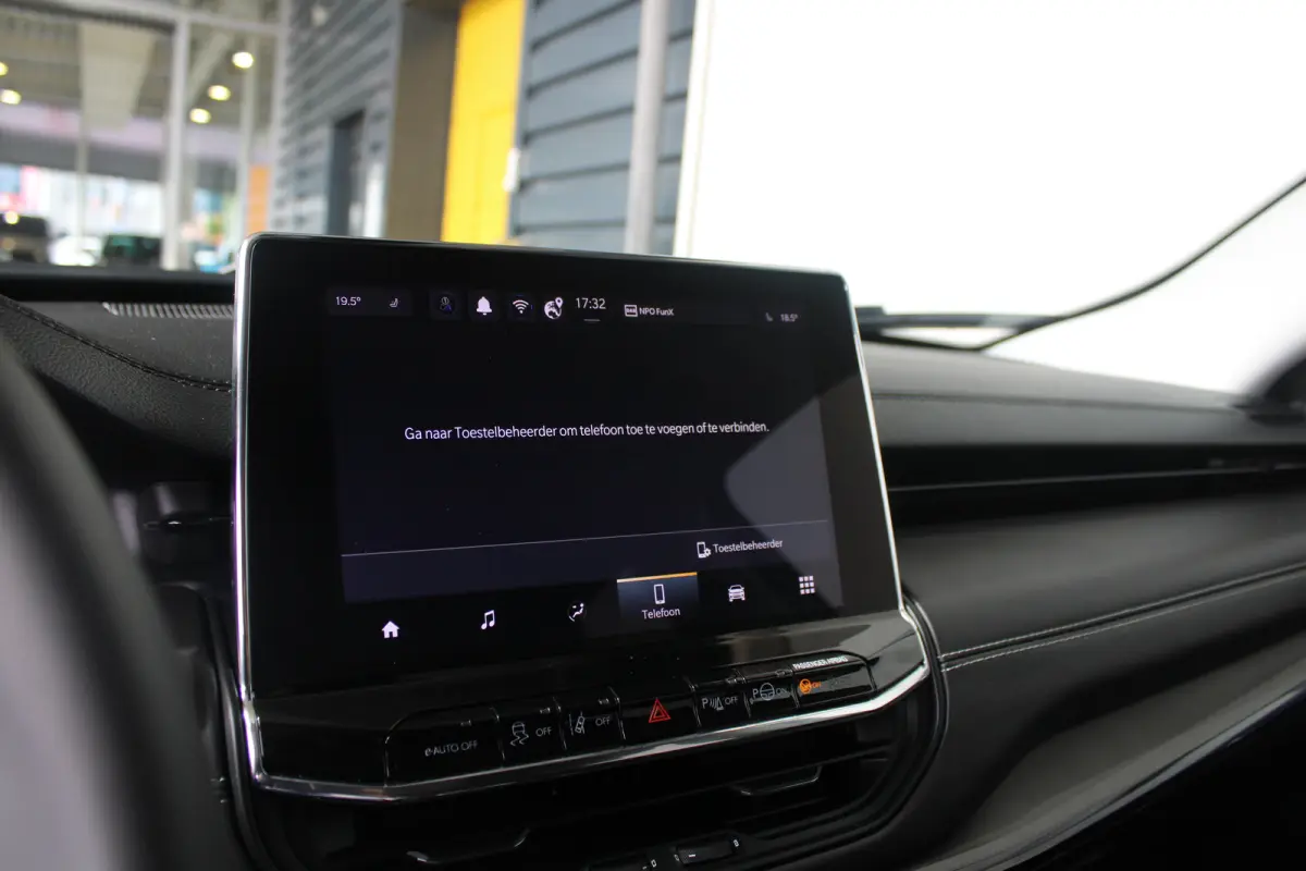 1.5T e-Hybrid S | Lederen bekleding | Camera | Apple Carplay & Android Auto | Climate Controle | Elektrisch verstelbare bestuurderstoel | Stoelverwarming |