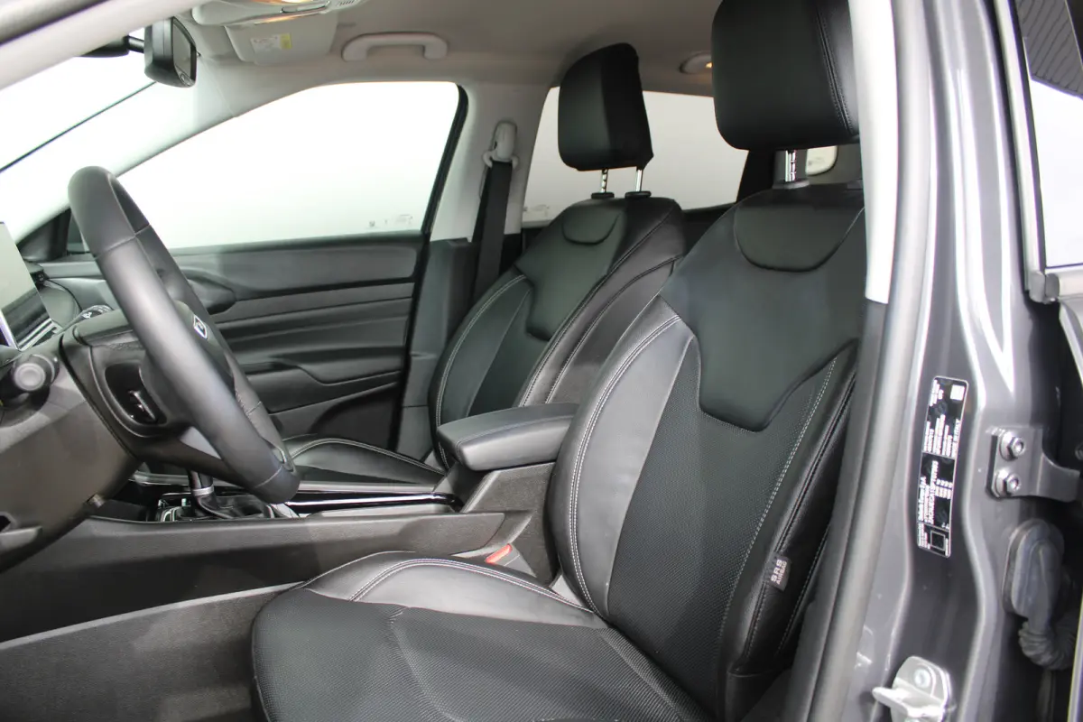 1.5T e-Hybrid S | Lederen bekleding | Camera | Apple Carplay & Android Auto | Climate Controle | Elektrisch verstelbare bestuurderstoel | Stoelverwarming |