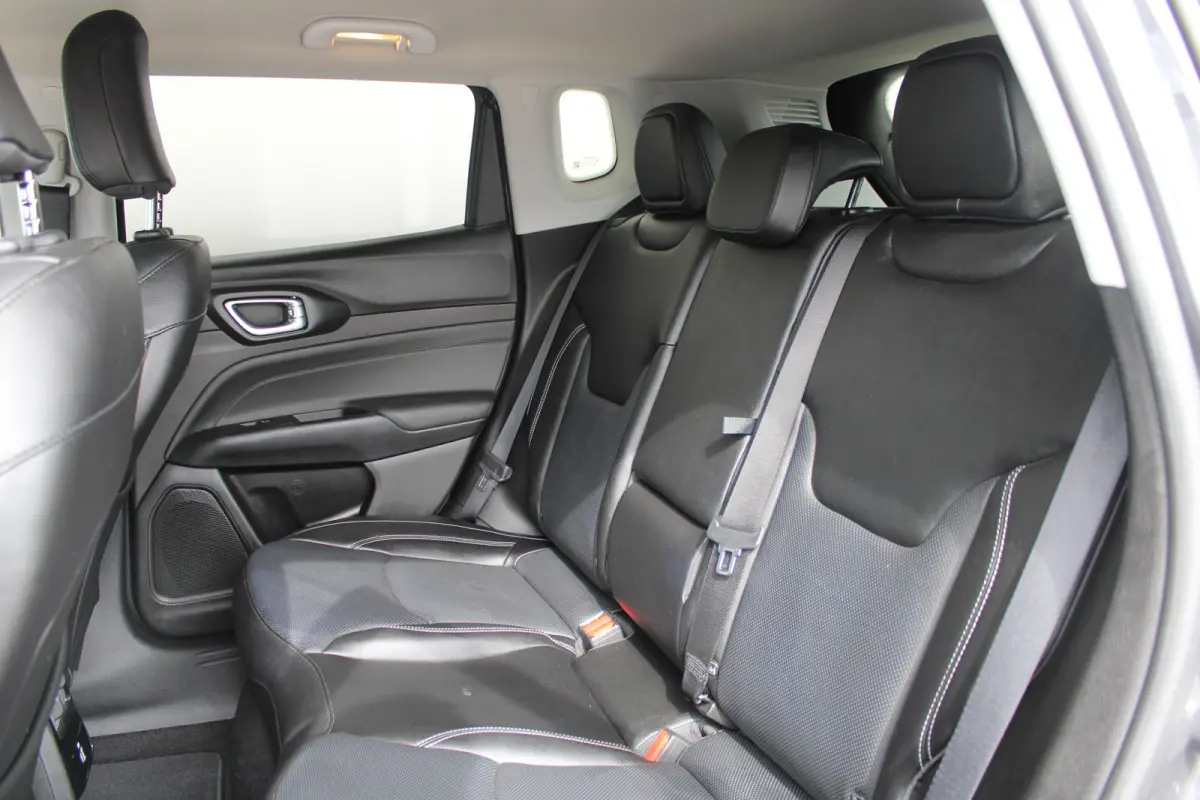 1.5T e-Hybrid S | Lederen bekleding | Camera | Apple Carplay & Android Auto | Climate Controle | Elektrisch verstelbare bestuurderstoel | Stoelverwarming |
