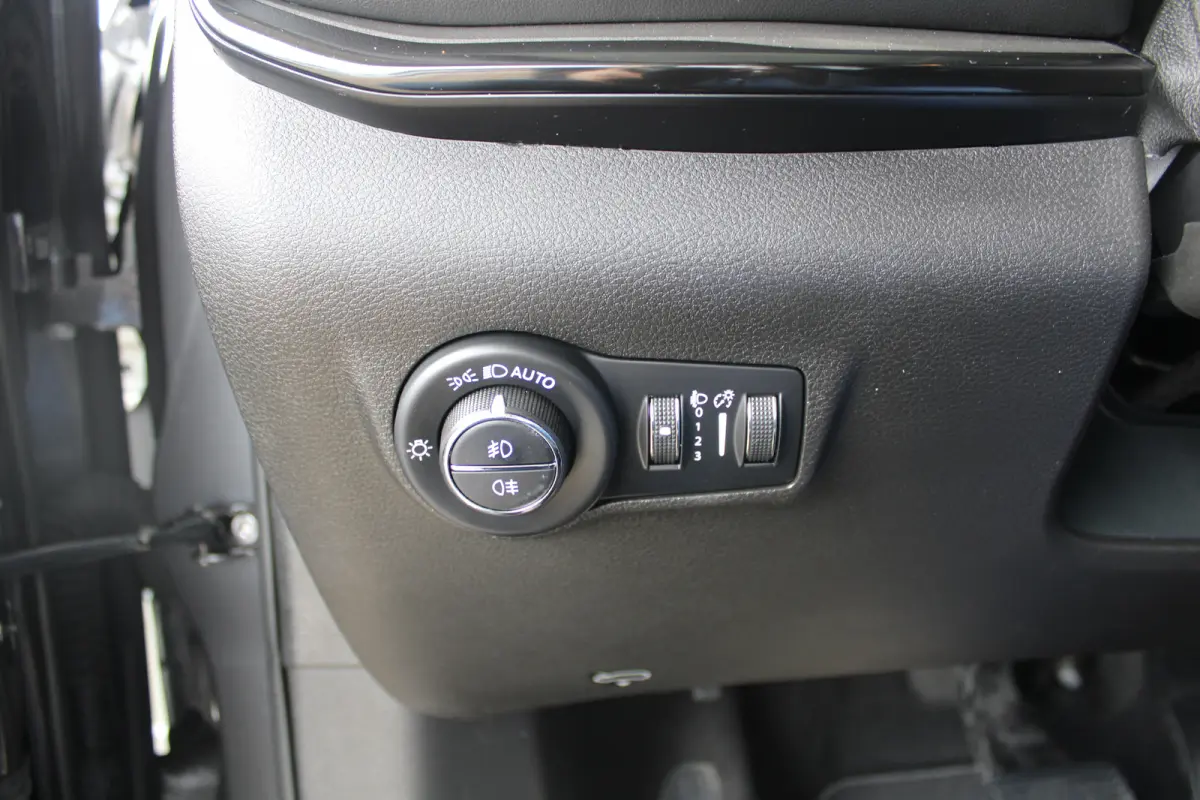 1.5T e-Hybrid S | Lederen bekleding | Camera | Apple Carplay & Android Auto | Climate Controle | Elektrisch verstelbare bestuurderstoel | Stoelverwarming |