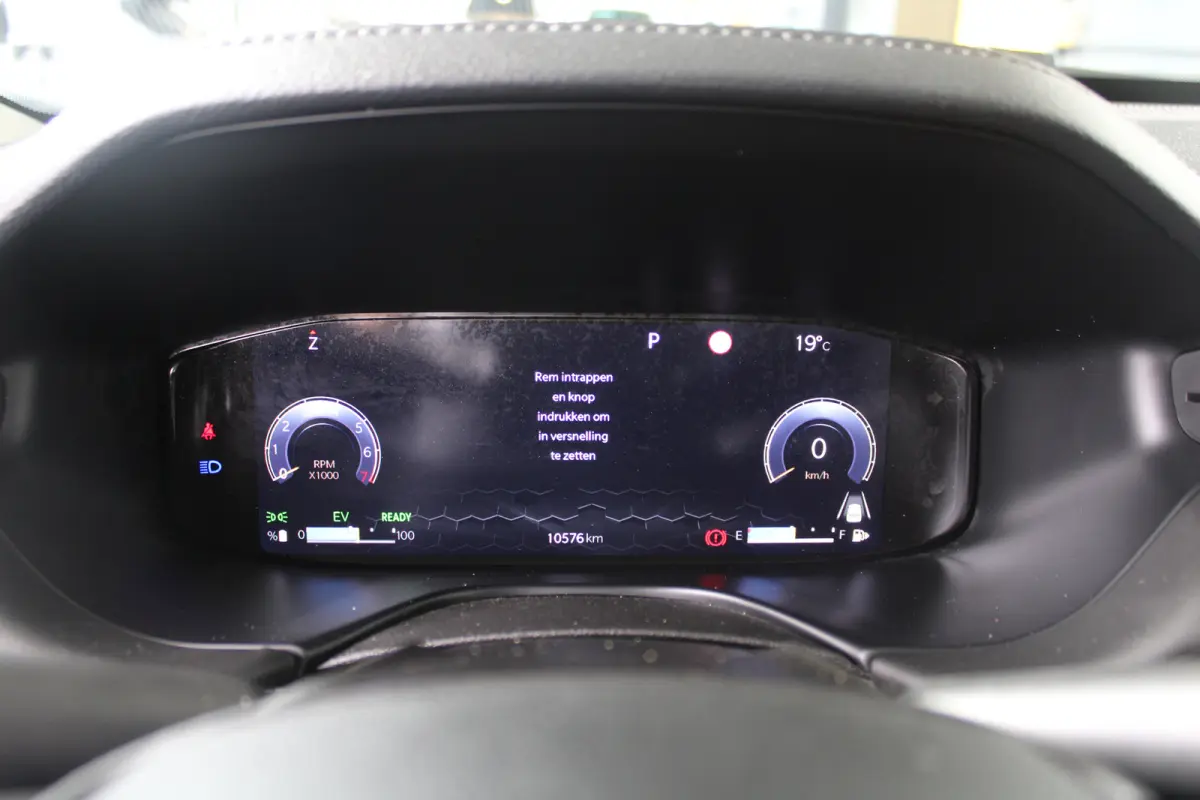 1.5T e-Hybrid S | Lederen bekleding | Camera | Apple Carplay & Android Auto | Climate Controle | Elektrisch verstelbare bestuurderstoel | Stoelverwarming |