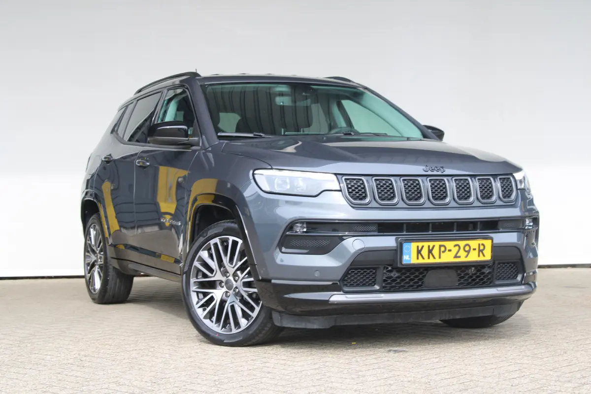 1.5T e-Hybrid S | Lederen bekleding | Camera | Apple Carplay & Android Auto | Climate Controle | Elektrisch verstelbare bestuurderstoel | Stoelverwarming |