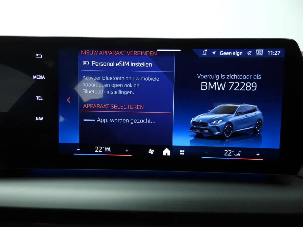 5-deurs M135 xDrive | M-Sportpakket | LED | Navigatie | Panoramadak | Elektr. zetels | DAB | Harman-kardon sound | Alu 19 inch