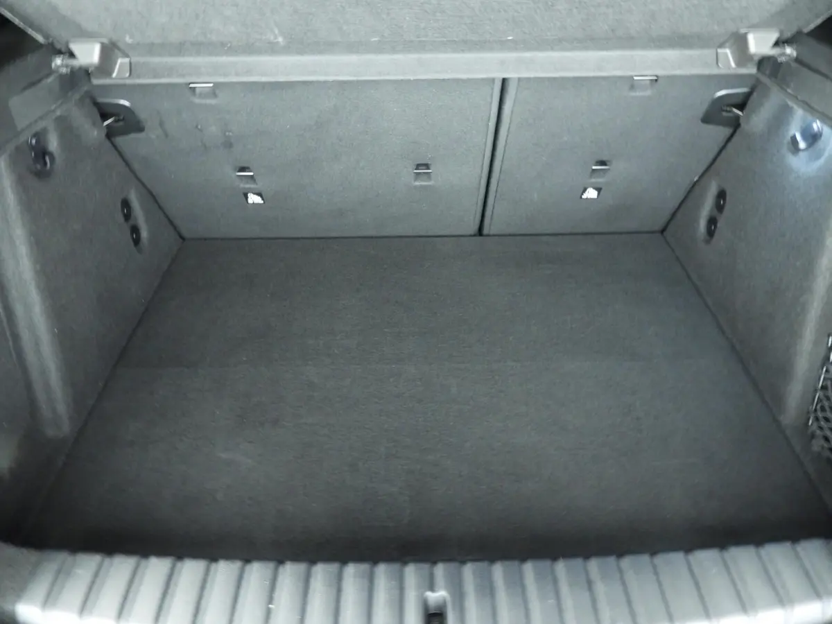 5-deurs M135 xDrive | M-Sportpakket | LED | Navigatie | Panoramadak | Elektr. zetels | DAB | Harman-kardon sound | Alu 19 inch