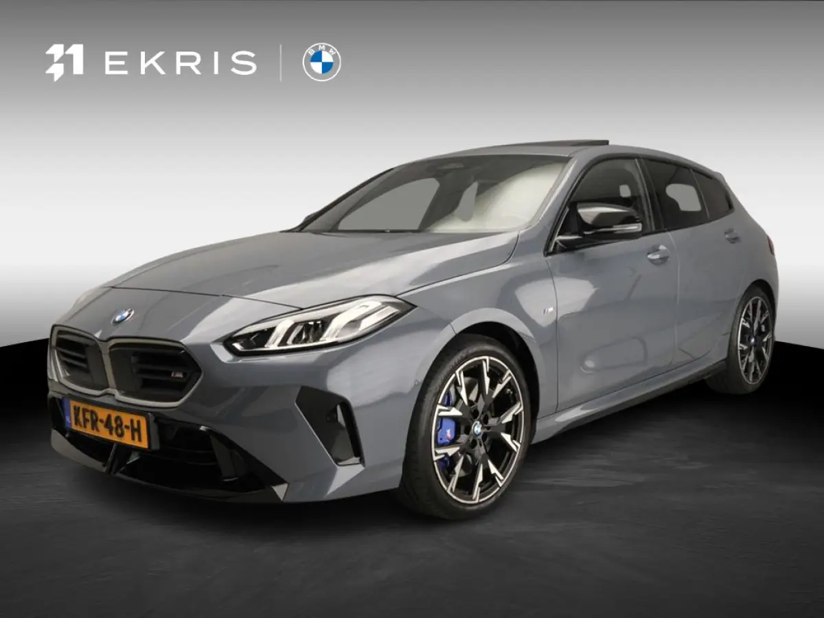 5-deurs M135 xDrive | M-Sportpakket | LED | Navigatie | Panoramadak | Elektr. zetels | DAB | Harman-kardon sound | Alu 19 inch