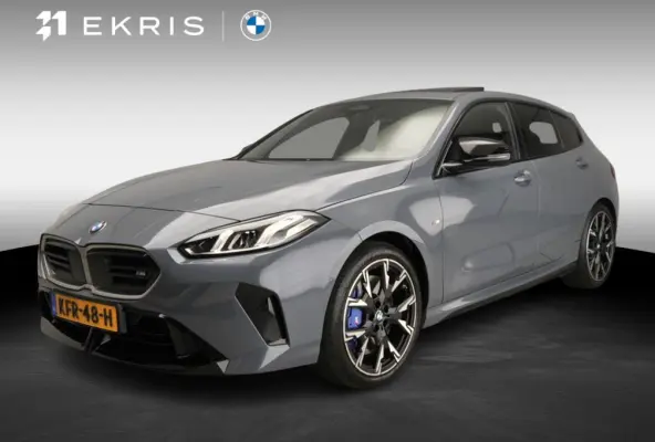 5-deurs M135 xDrive | M-Sportpakket | LED | Navigatie | Panoramadak | Elektr. zetels | DAB | Harman-kardon sound | Alu 19 inch