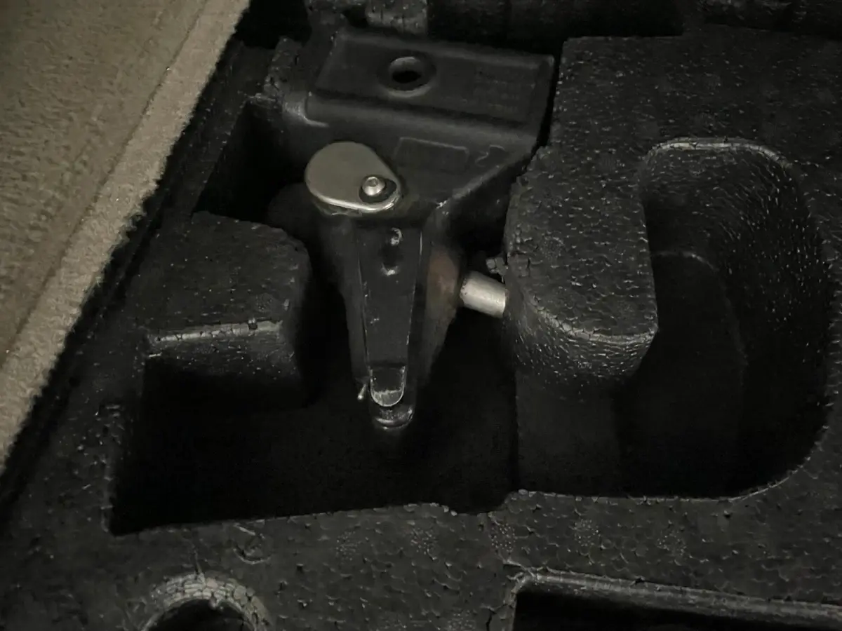 5.0 V8 Supercharged HSE Lux Black GLASDAK