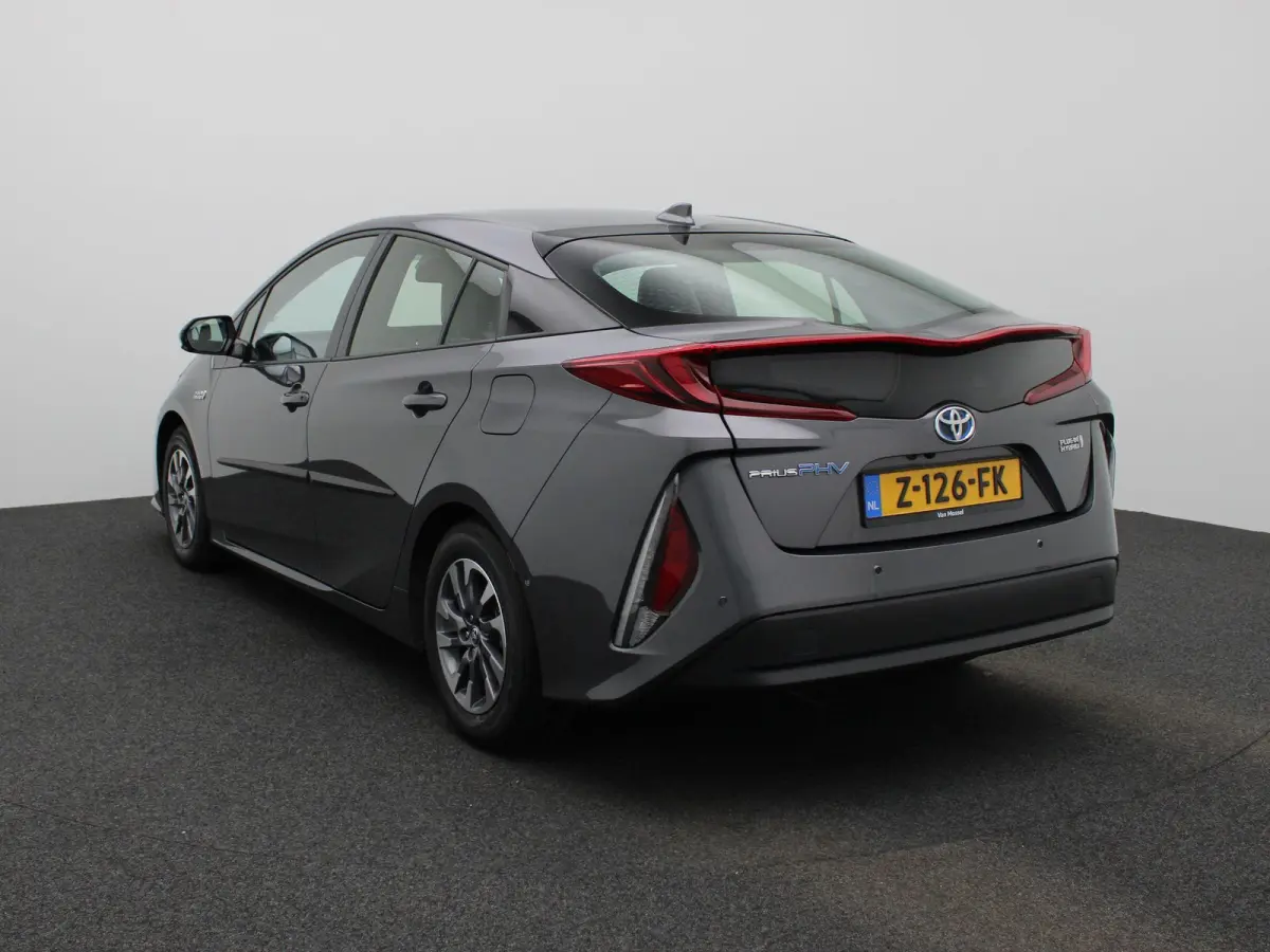 1.8 Executive | HEADUP DISPLAY | STOELVERWARMING | NAVIGATIE | KEYLESS | ELEK.STOEL | CAMERA | JBL GELUIDSSYSTEEM |