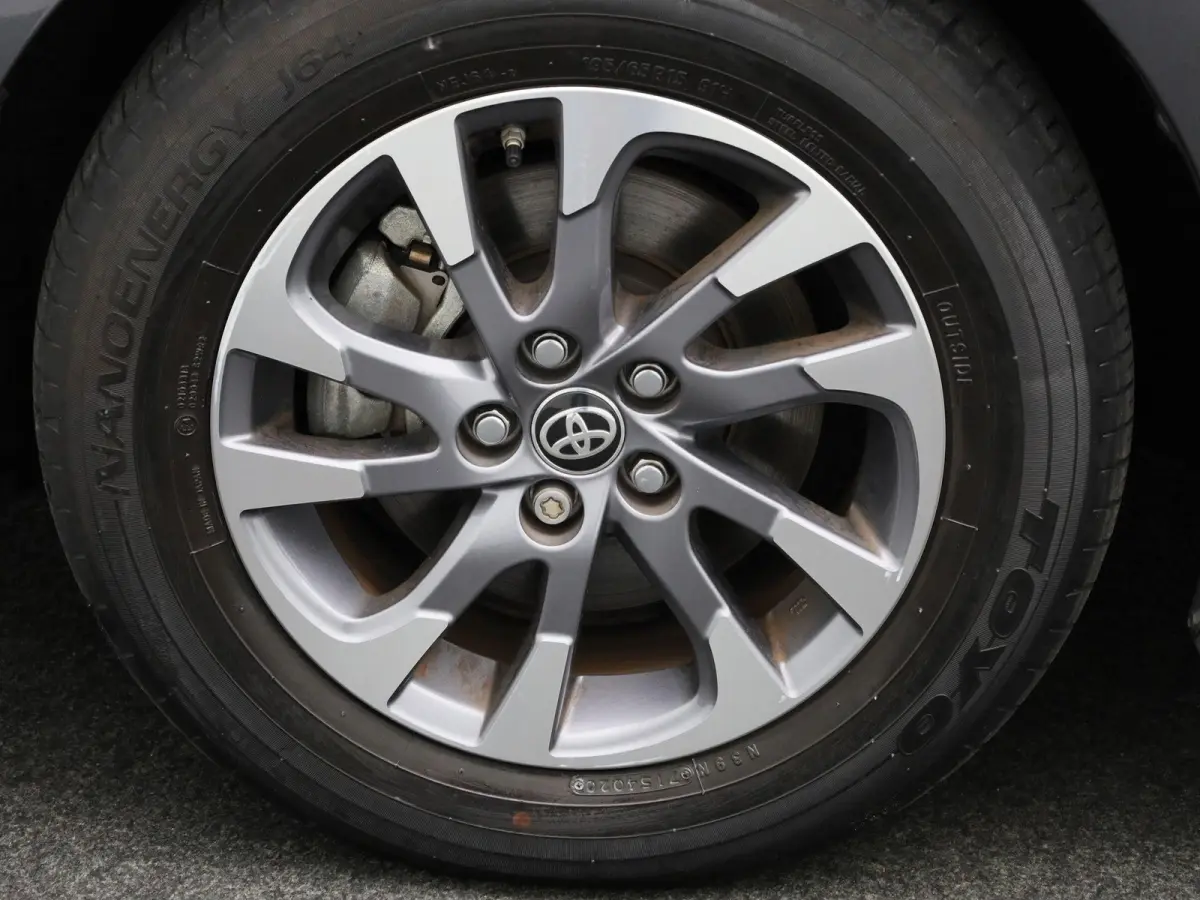 1.8 Executive | HEADUP DISPLAY | STOELVERWARMING | NAVIGATIE | KEYLESS | ELEK.STOEL | CAMERA | JBL GELUIDSSYSTEEM |