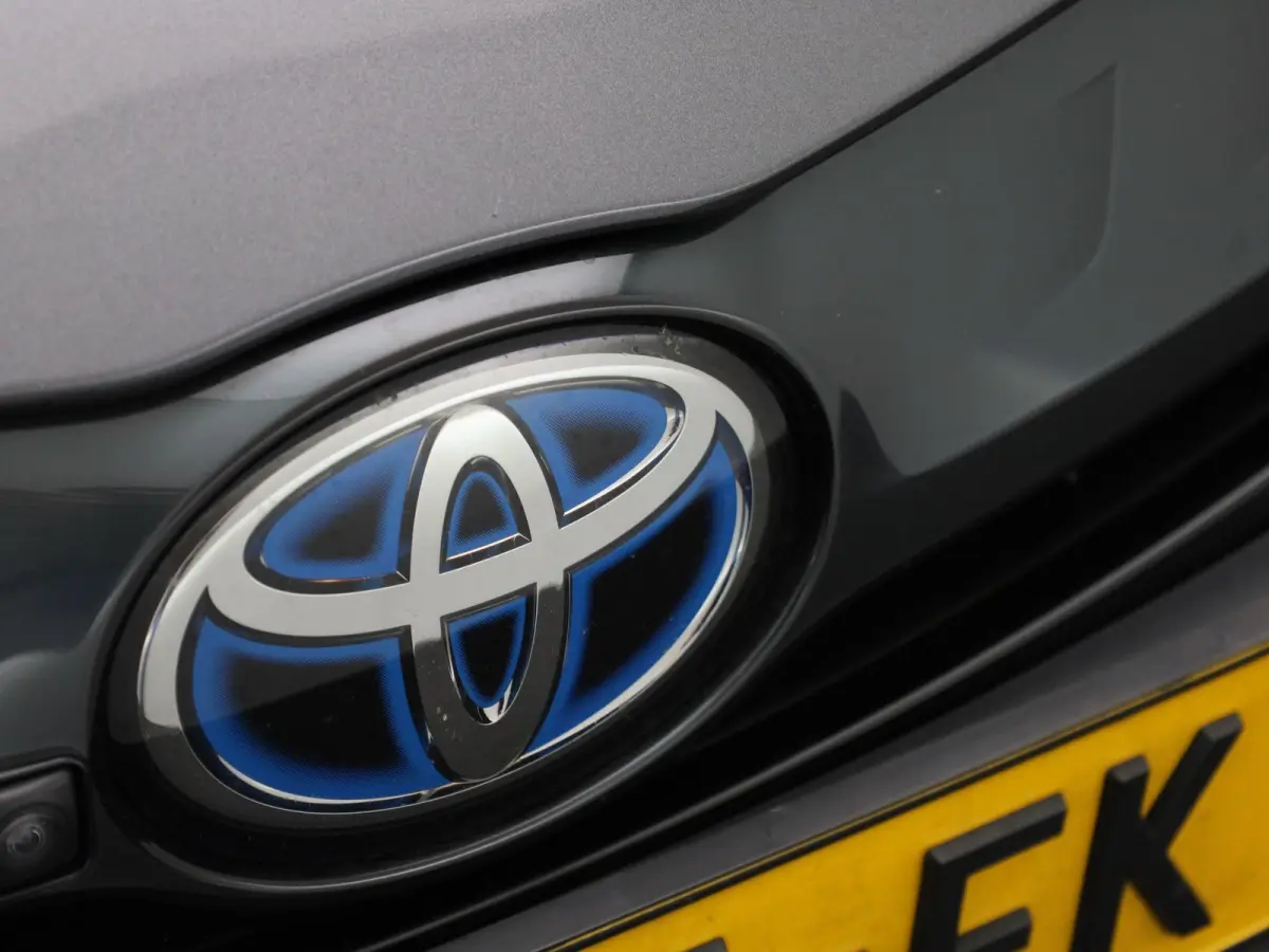 1.8 Executive | HEADUP DISPLAY | STOELVERWARMING | NAVIGATIE | KEYLESS | ELEK.STOEL | CAMERA | JBL GELUIDSSYSTEEM |