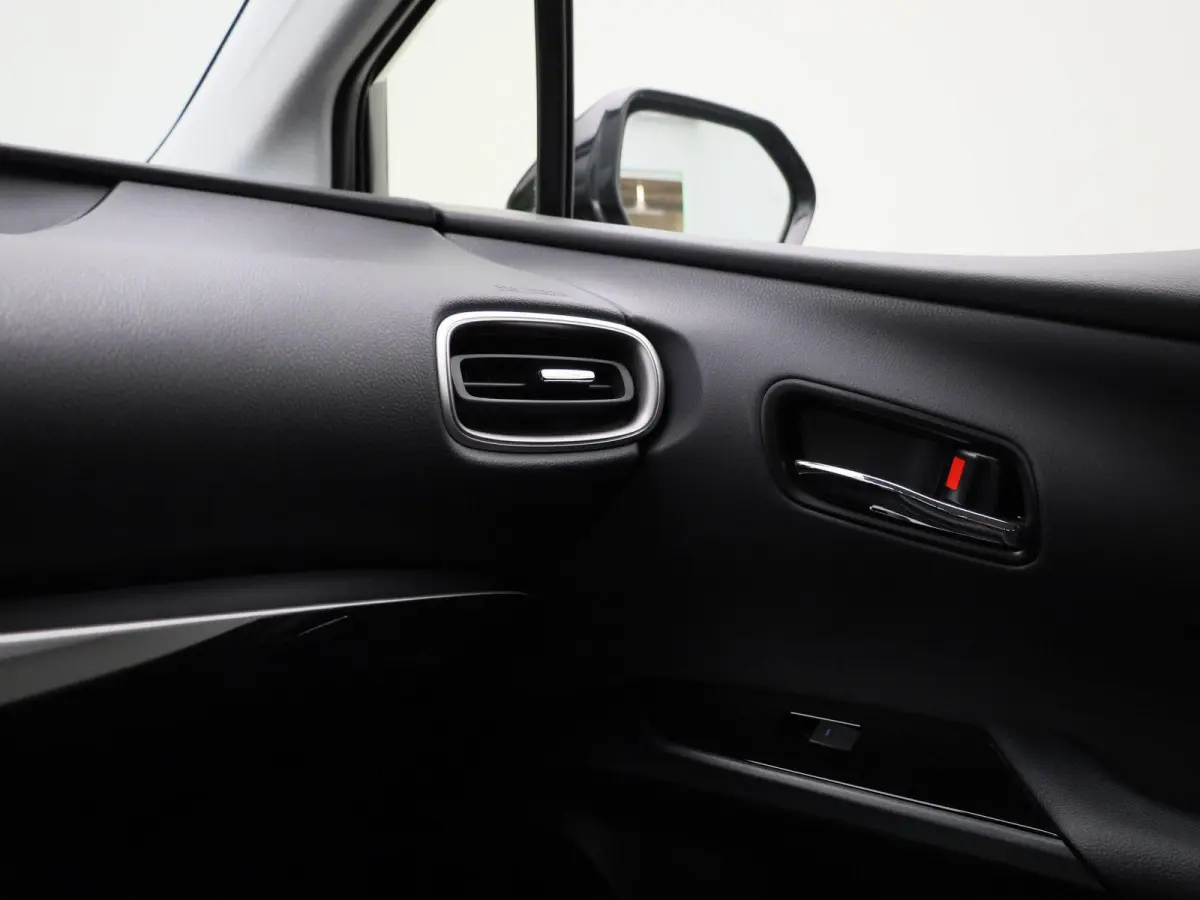 1.8 Executive | HEADUP DISPLAY | STOELVERWARMING | NAVIGATIE | KEYLESS | ELEK.STOEL | CAMERA | JBL GELUIDSSYSTEEM |