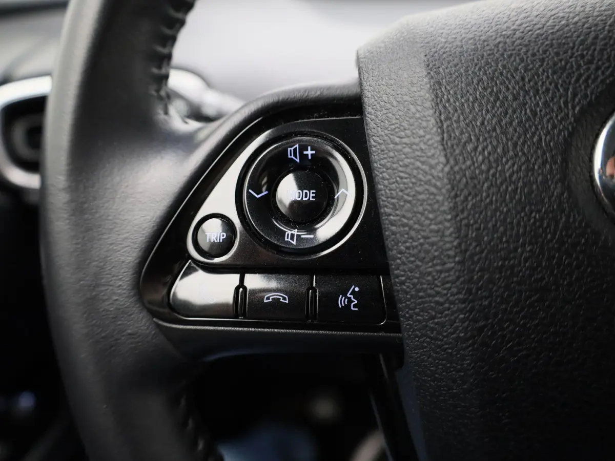1.8 Executive | HEADUP DISPLAY | STOELVERWARMING | NAVIGATIE | KEYLESS | ELEK.STOEL | CAMERA | JBL GELUIDSSYSTEEM |