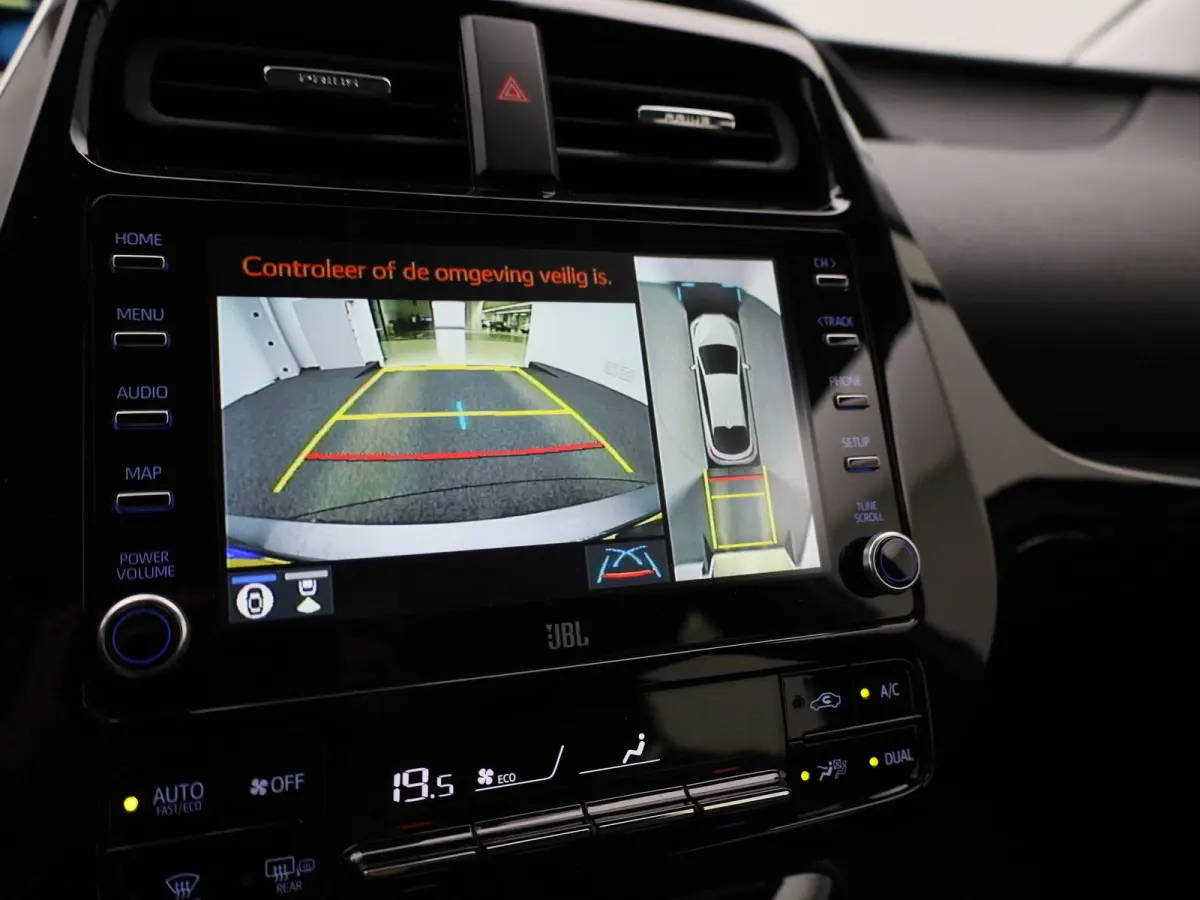 1.8 Executive | HEADUP DISPLAY | STOELVERWARMING | NAVIGATIE | KEYLESS | ELEK.STOEL | CAMERA | JBL GELUIDSSYSTEEM |