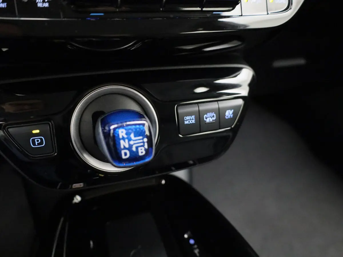 1.8 Executive | HEADUP DISPLAY | STOELVERWARMING | NAVIGATIE | KEYLESS | ELEK.STOEL | CAMERA | JBL GELUIDSSYSTEEM |