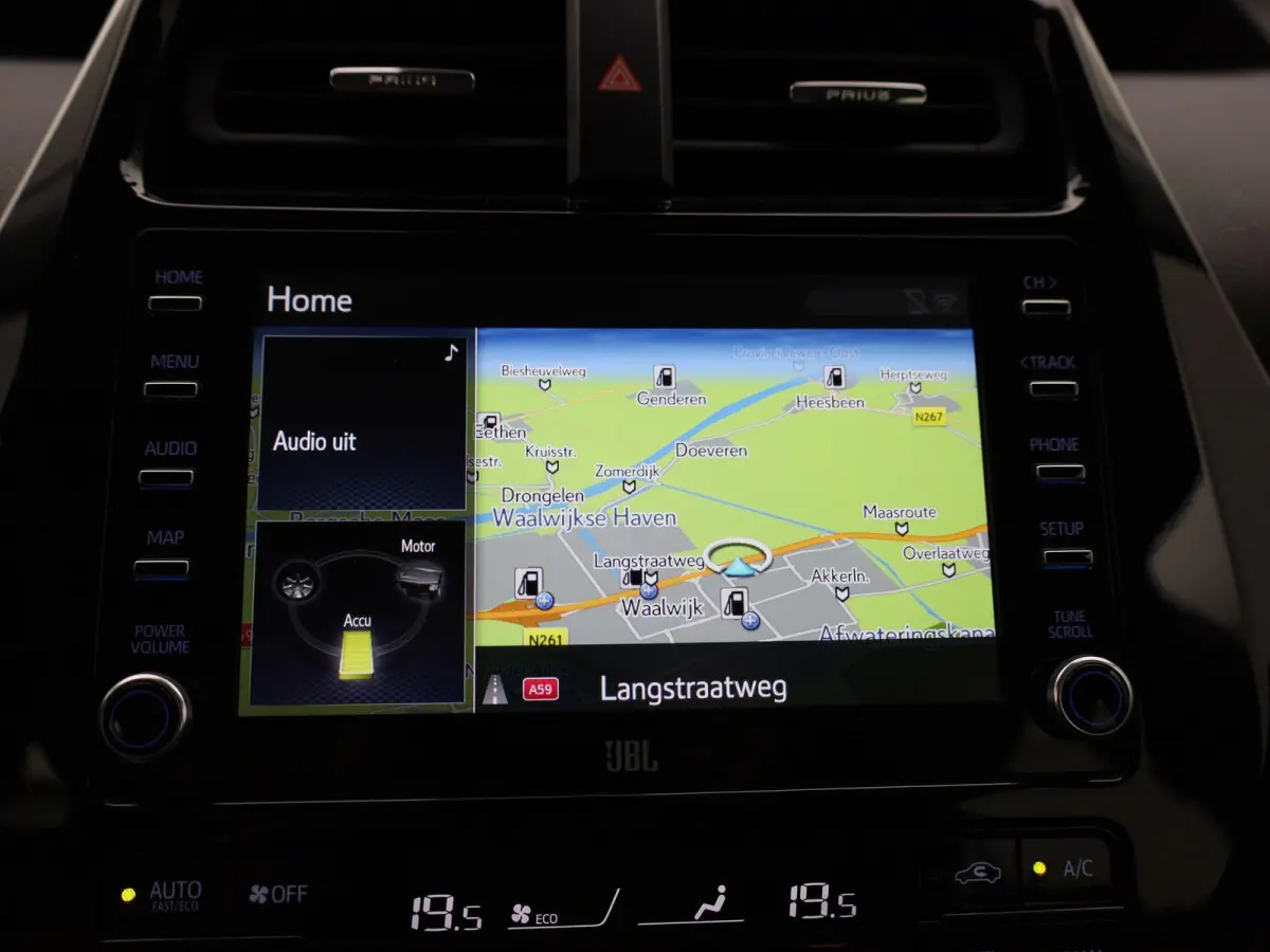 1.8 Executive | HEADUP DISPLAY | STOELVERWARMING | NAVIGATIE | KEYLESS | ELEK.STOEL | CAMERA | JBL GELUIDSSYSTEEM |