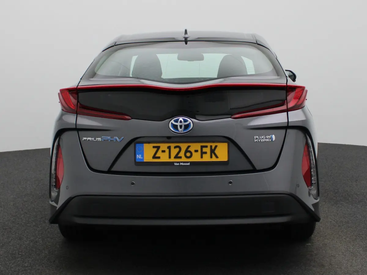 1.8 Executive | HEADUP DISPLAY | STOELVERWARMING | NAVIGATIE | KEYLESS | ELEK.STOEL | CAMERA | JBL GELUIDSSYSTEEM |