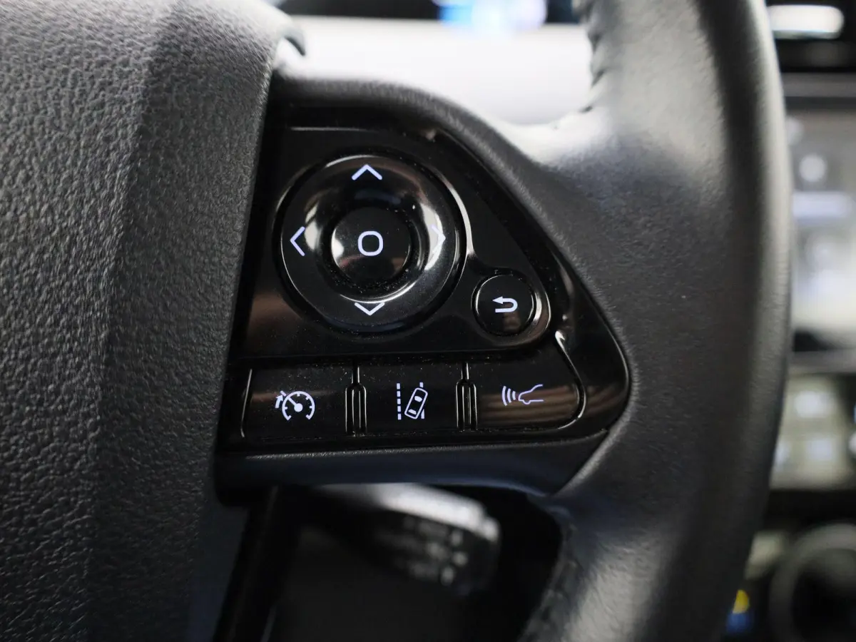 1.8 Executive | HEADUP DISPLAY | STOELVERWARMING | NAVIGATIE | KEYLESS | ELEK.STOEL | CAMERA | JBL GELUIDSSYSTEEM |