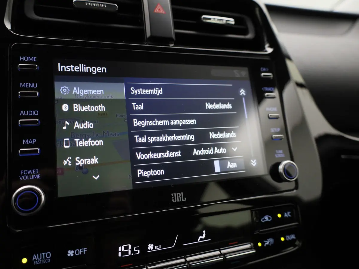 1.8 Executive | HEADUP DISPLAY | STOELVERWARMING | NAVIGATIE | KEYLESS | ELEK.STOEL | CAMERA | JBL GELUIDSSYSTEEM |