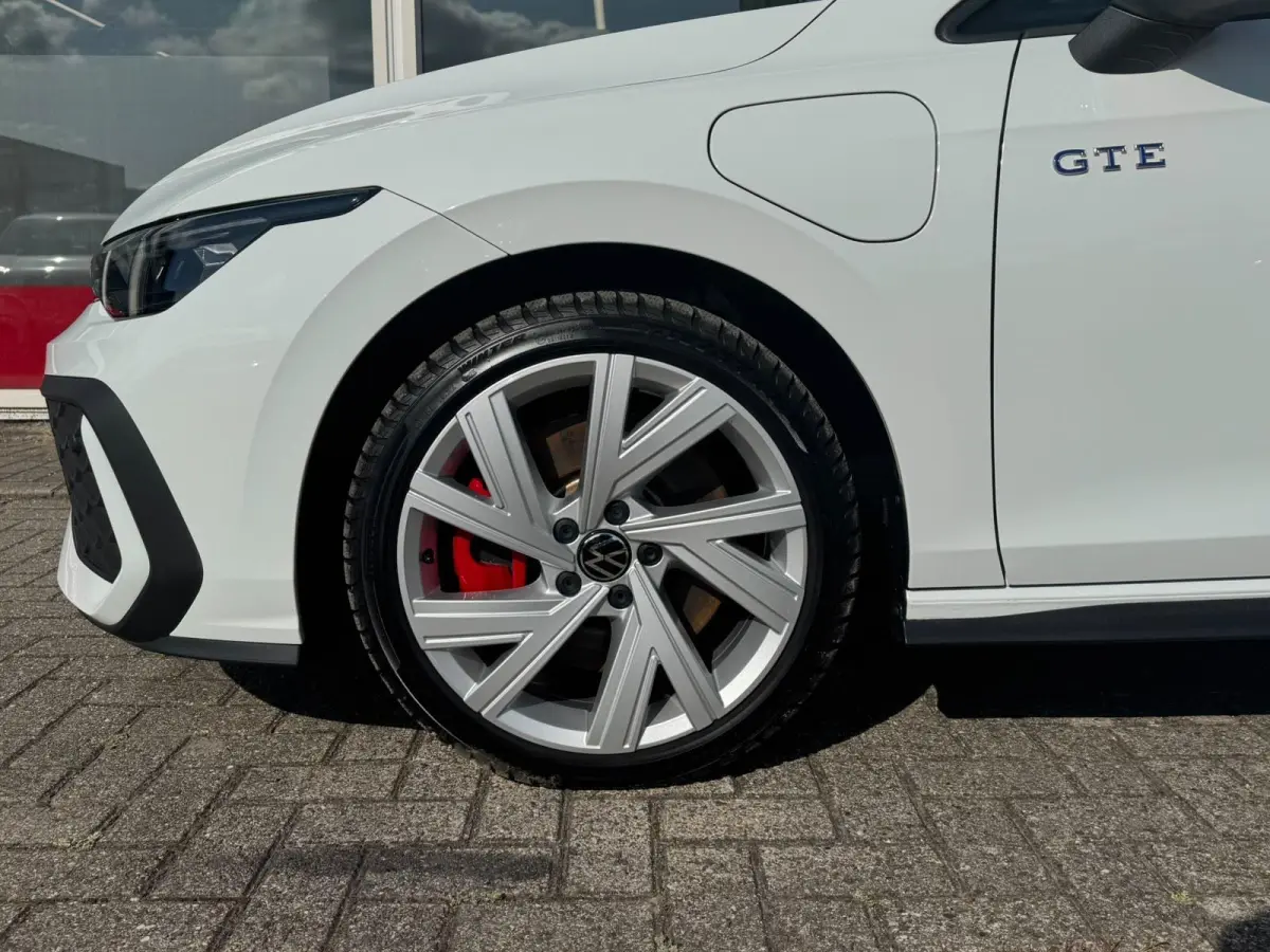 1.5 eHybrid GTE Black Style 277pk