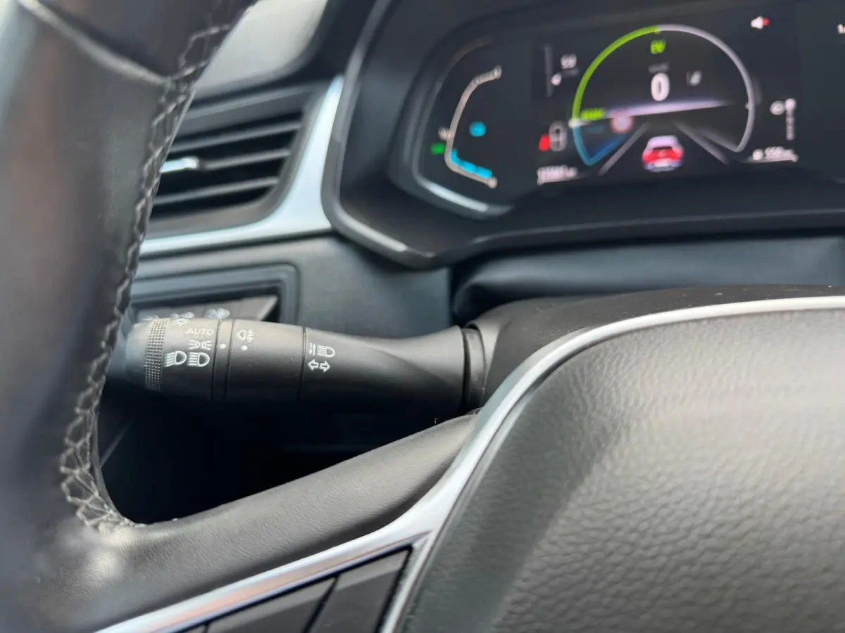 1.6 E-Tech Hybrid 145 Intens