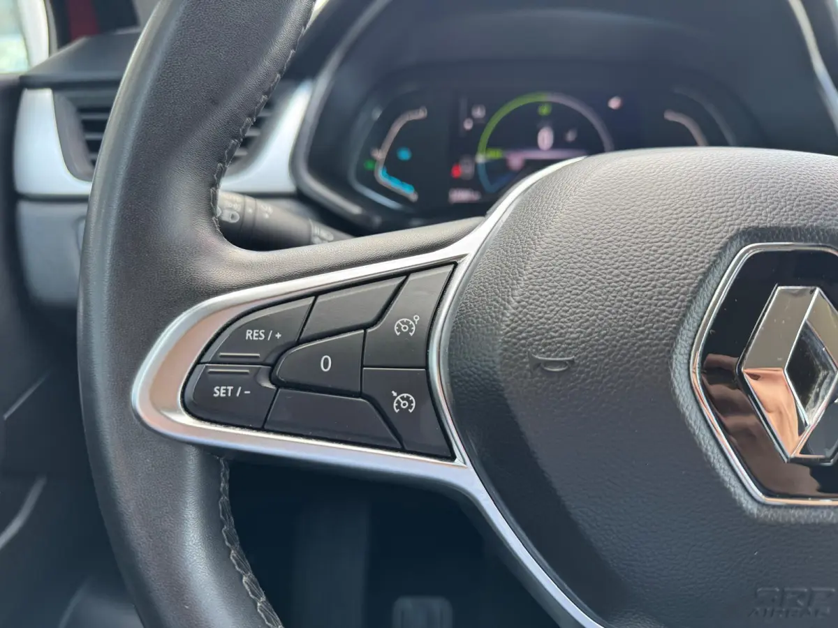 1.6 E-Tech Hybrid 145 Intens