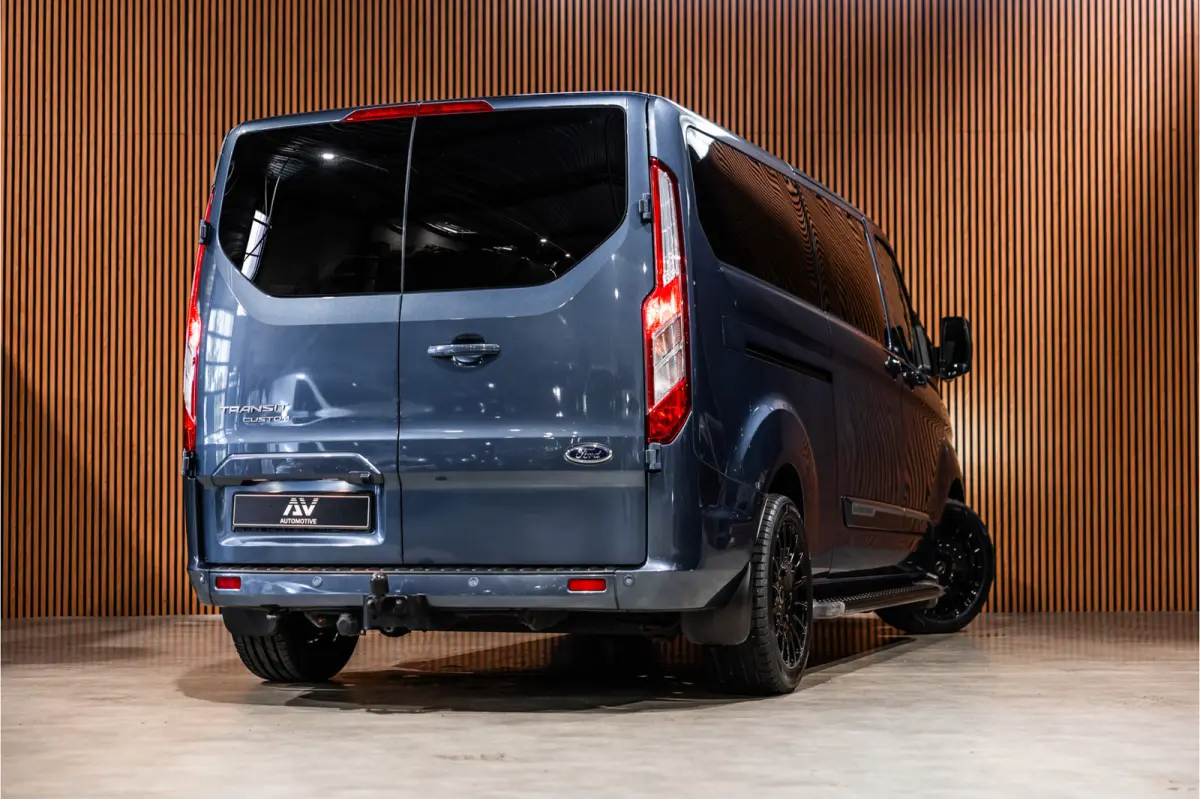 320 2.0 TDCI 170 PK L2H1 Limited DC | ACC | Navigatie | CarPlay | Camera | Trekhaak | Stoelverwarming | L+R Schuifdeur | Dodehoek | DAB | Dubbel cabine | Nieuwe APK | Euro 6