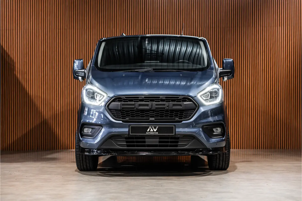 320 2.0 TDCI 170 PK L2H1 Limited DC | ACC | Navigatie | CarPlay | Camera | Trekhaak | Stoelverwarming | L+R Schuifdeur | Dodehoek | DAB | Dubbel cabine | Nieuwe APK | Euro 6