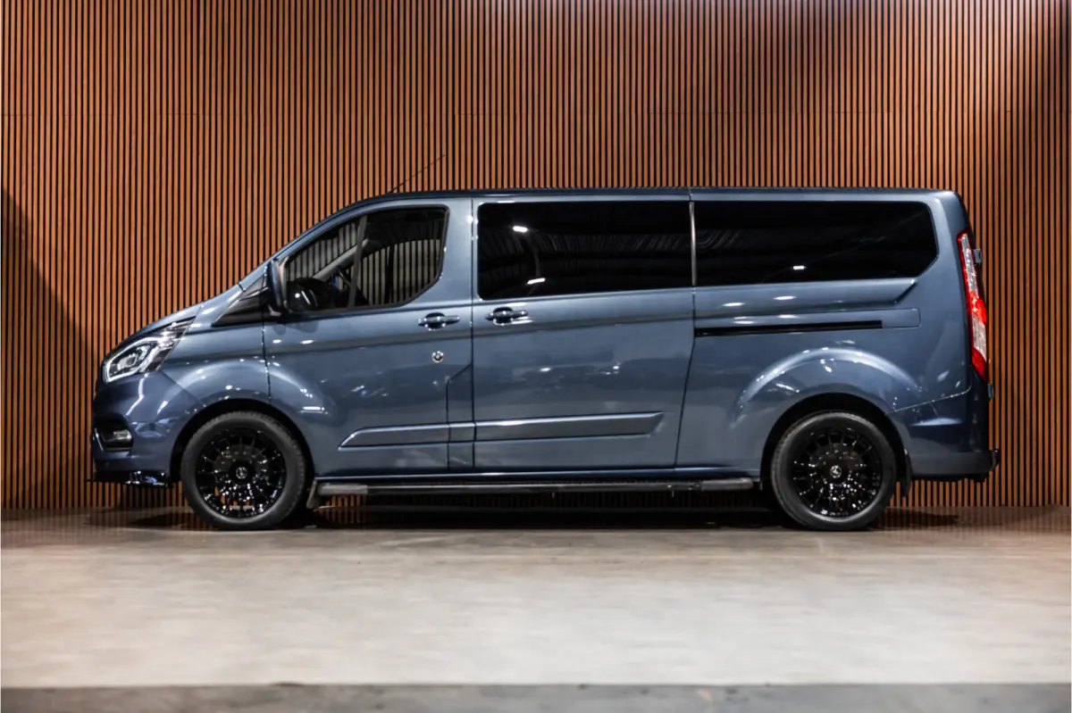 320 2.0 TDCI 170 PK L2H1 Limited DC | ACC | Navigatie | CarPlay | Camera | Trekhaak | Stoelverwarming | L+R Schuifdeur | Dodehoek | DAB | Dubbel cabine | Nieuwe APK | Euro 6