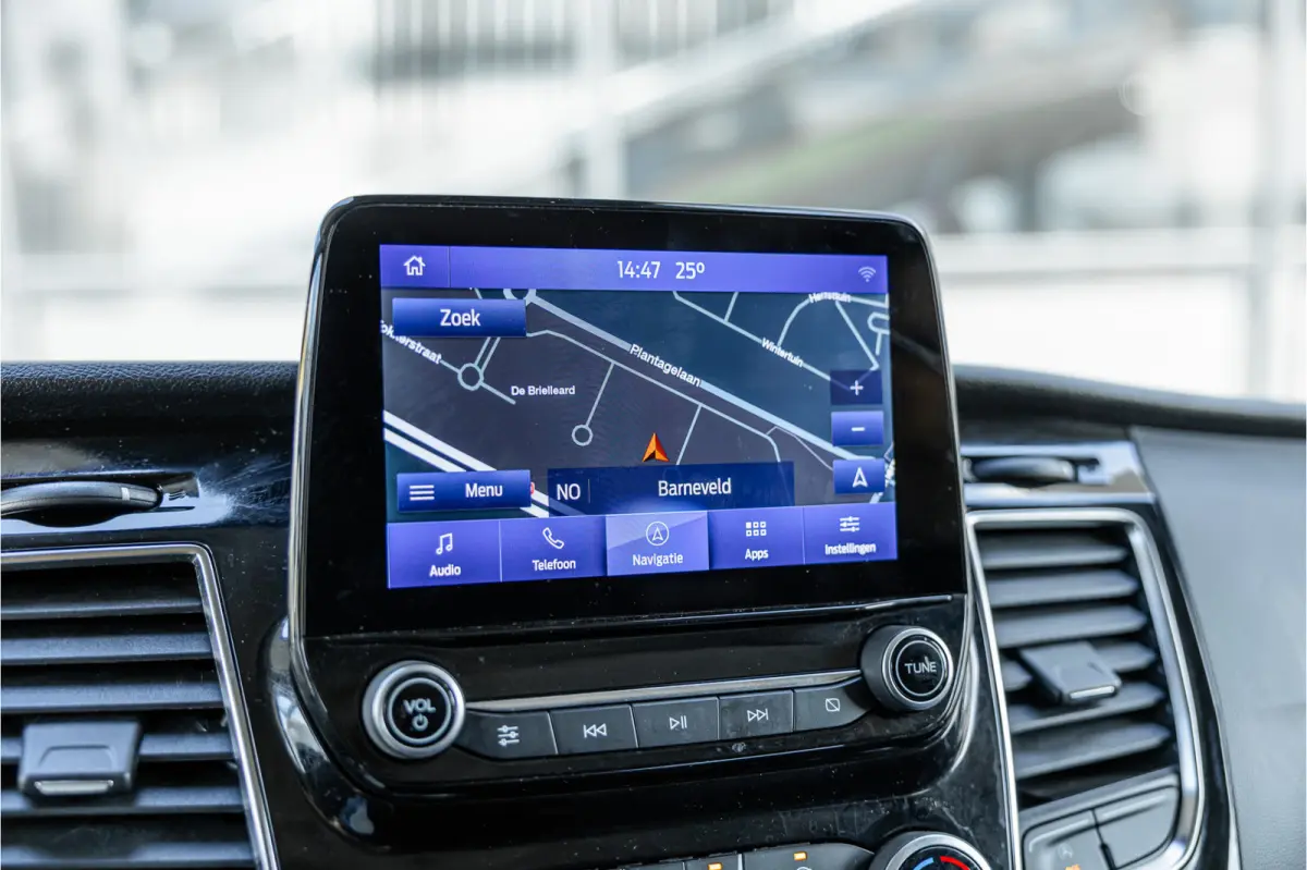320 2.0 TDCI 170 PK L2H1 Limited DC | ACC | Navigatie | CarPlay | Camera | Trekhaak | Stoelverwarming | L+R Schuifdeur | Dodehoek | DAB | Dubbel cabine | Nieuwe APK | Euro 6