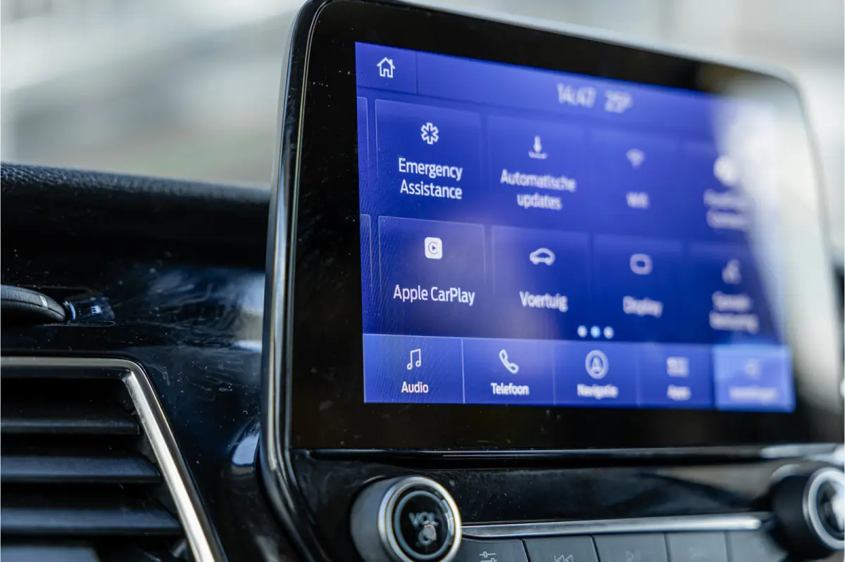 320 2.0 TDCI 170 PK L2H1 Limited DC | ACC | Navigatie | CarPlay | Camera | Trekhaak | Stoelverwarming | L+R Schuifdeur | Dodehoek | DAB | Dubbel cabine | Nieuwe APK | Euro 6