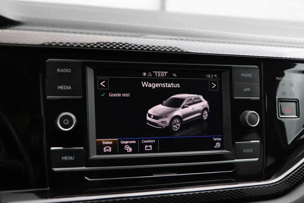 1.0 TSI 95pk Life | Achteruitrijcamera | App Connect | Airco