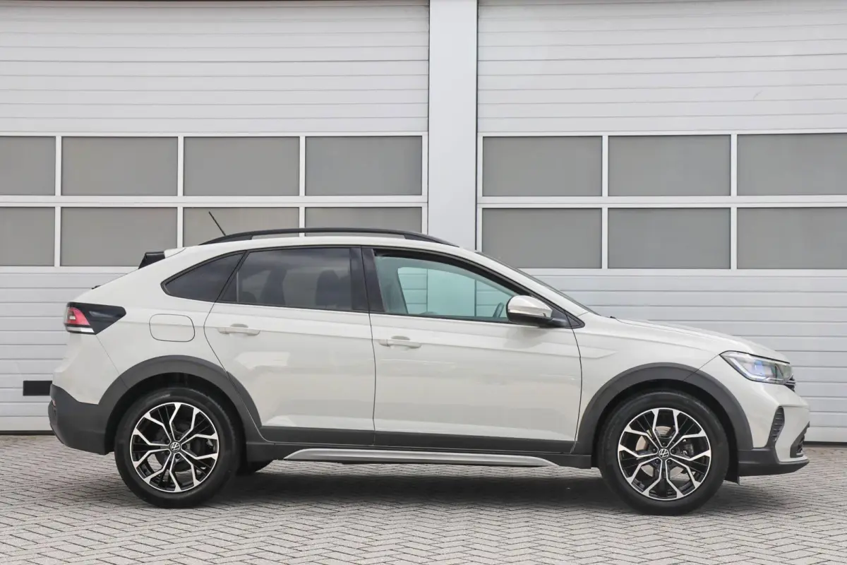 1.0 TSI 95pk Life | Achteruitrijcamera | App Connect | Airco