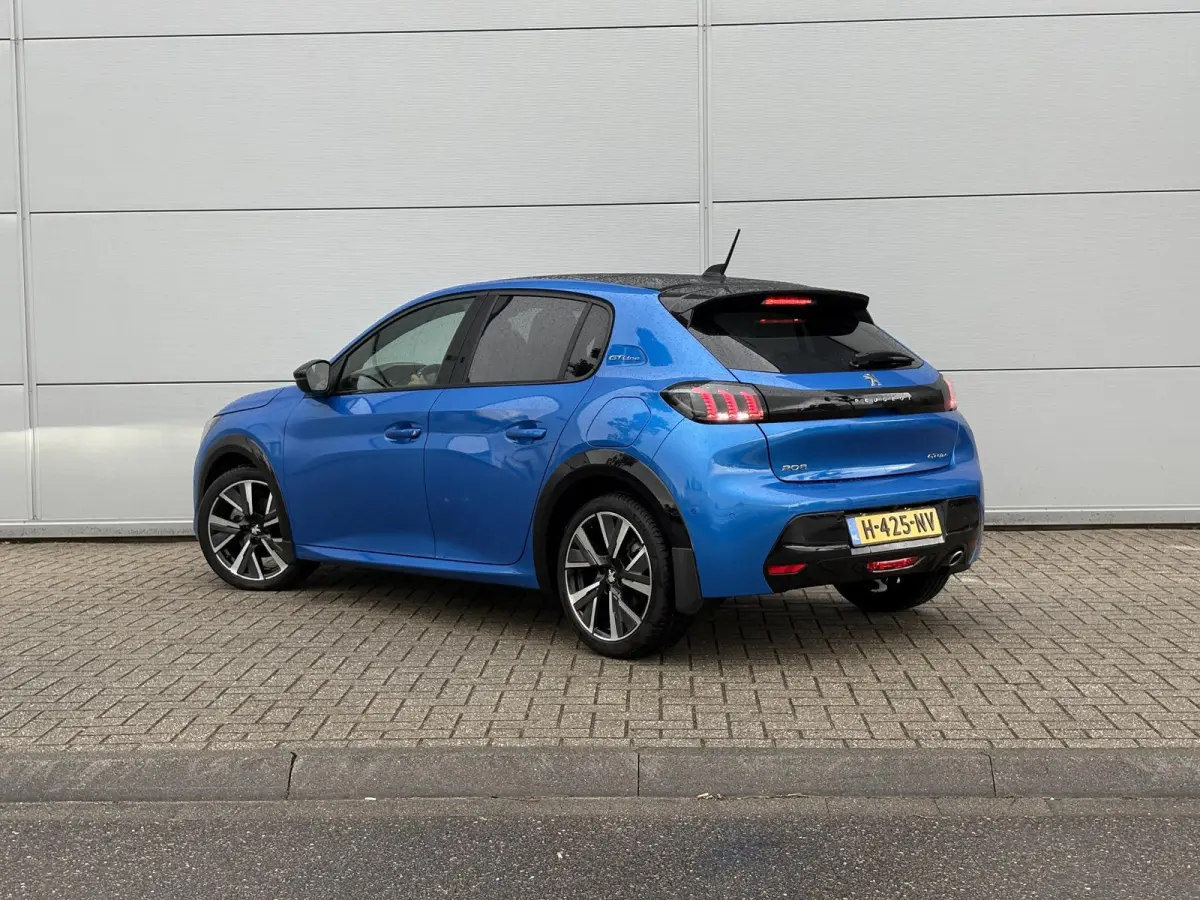 1.2 PureTech GT-Line | Panoramadak | Adaptieve Cruise Control | Camera | Apple Carplay/Android Auto